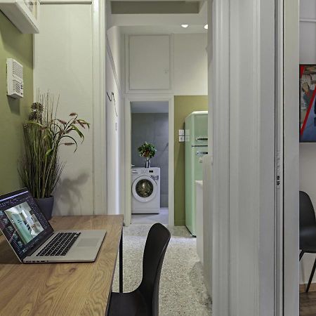 New Hidden Gem, A Studio At A Super Prime Location Athena Bagian luar foto