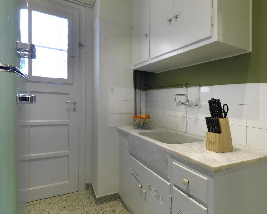 New Hidden Gem, A Studio At A Super Prime Location Athena Bagian luar foto