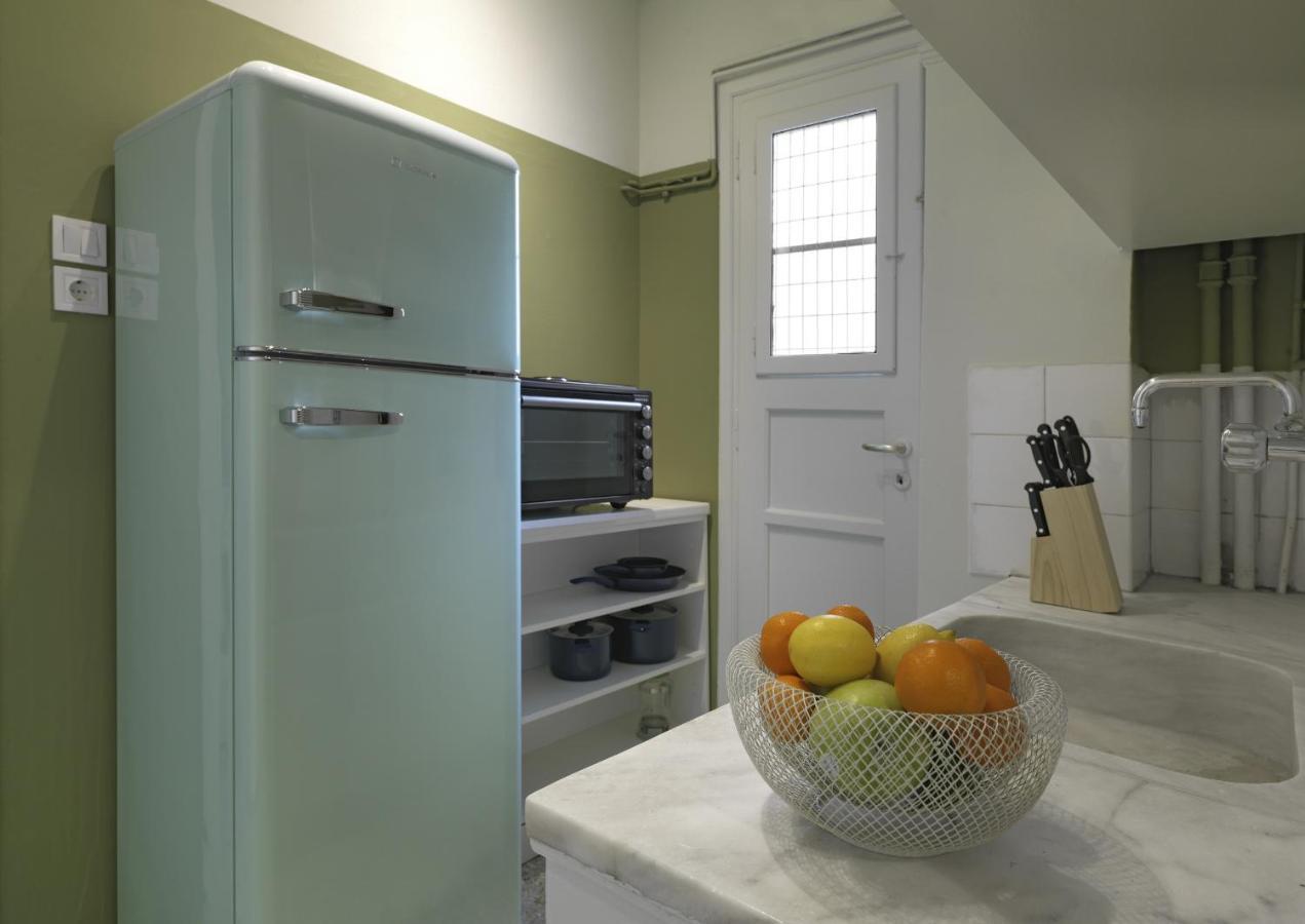 New Hidden Gem, A Studio At A Super Prime Location Athena Bagian luar foto